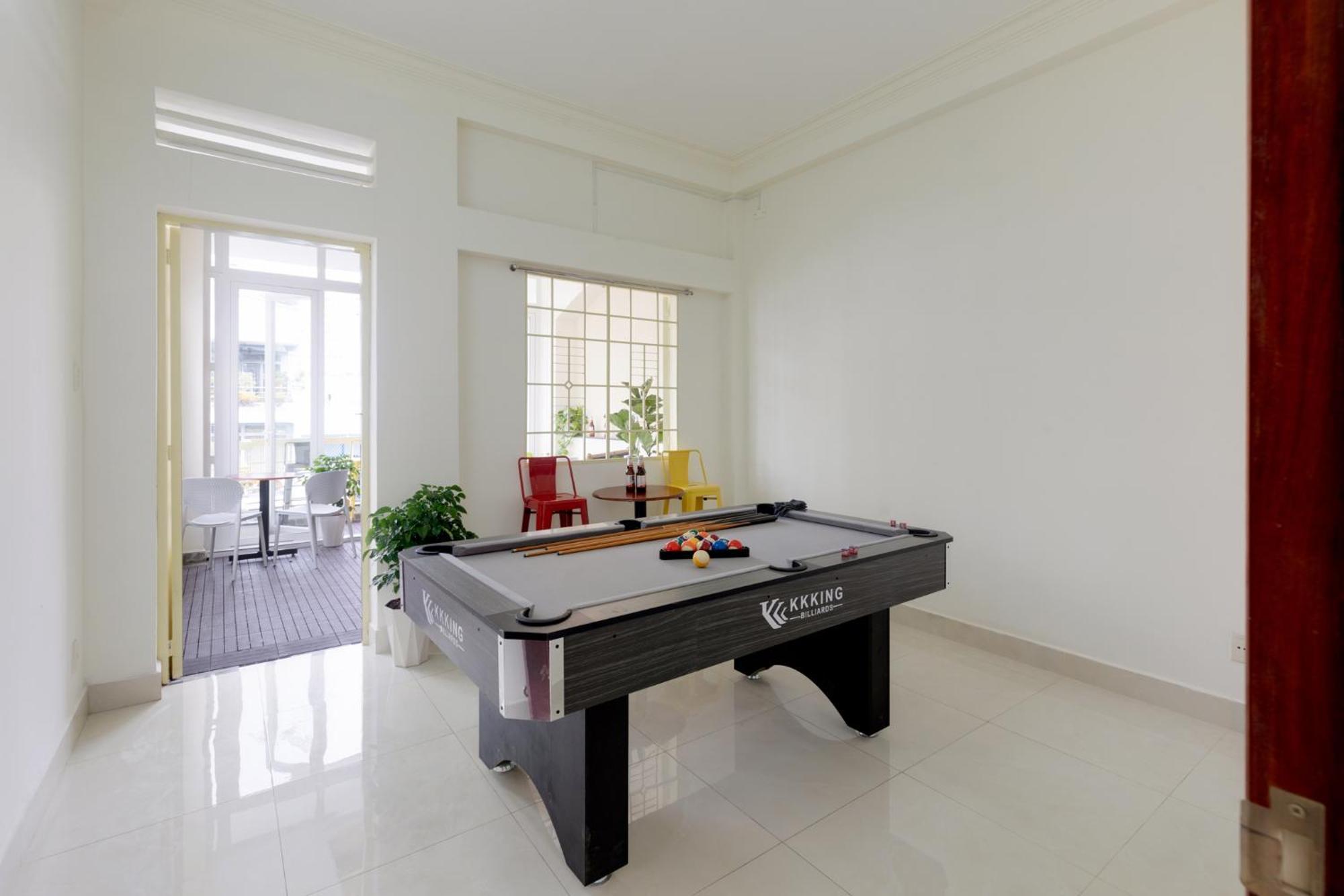 Saigon Authentic Alley - Walking Neighborhood & Tour, Cooking Class, Free Fresh Breakfast, Gym & Rooftop Billiard TP. Hồ Chí Minh